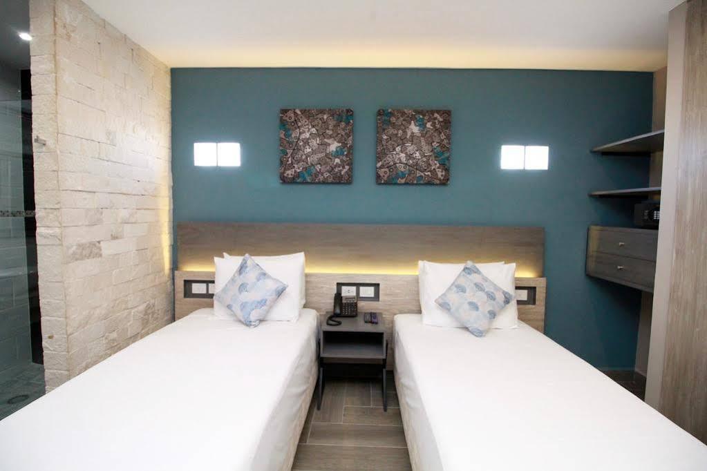 Illusion Xpress I Attraction Hotel Deluxe Playa del Carmen Eksteriør billede