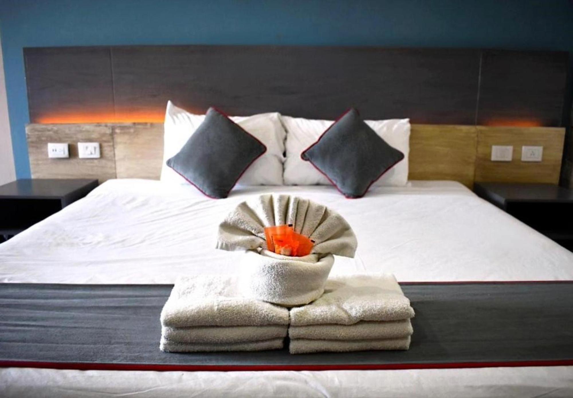 Illusion Xpress I Attraction Hotel Deluxe Playa del Carmen Eksteriør billede