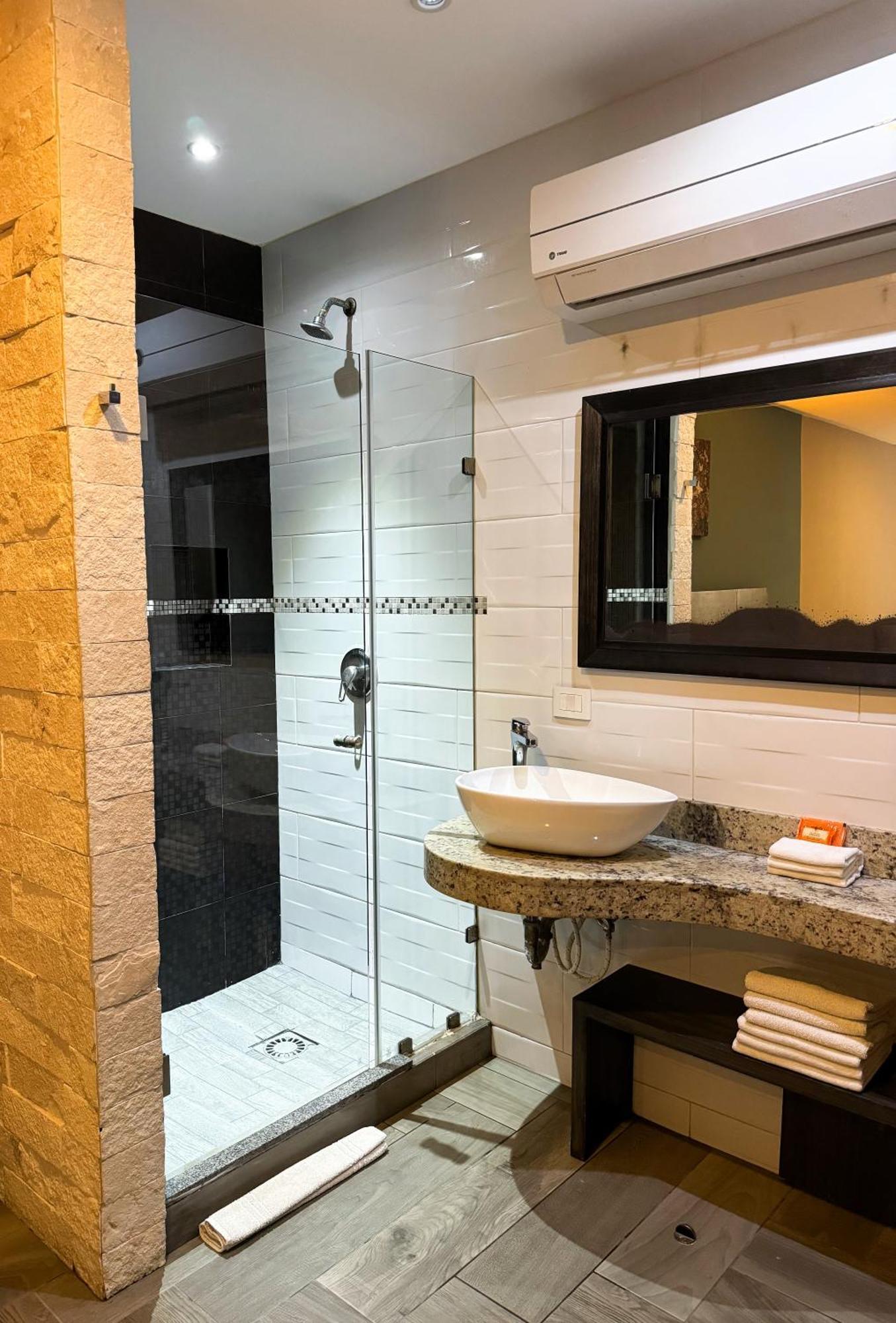 Illusion Xpress I Attraction Hotel Deluxe Playa del Carmen Eksteriør billede